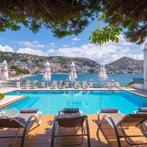 Hotel Palma, Sarandë